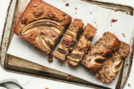 Banana bread s masala chai kořením